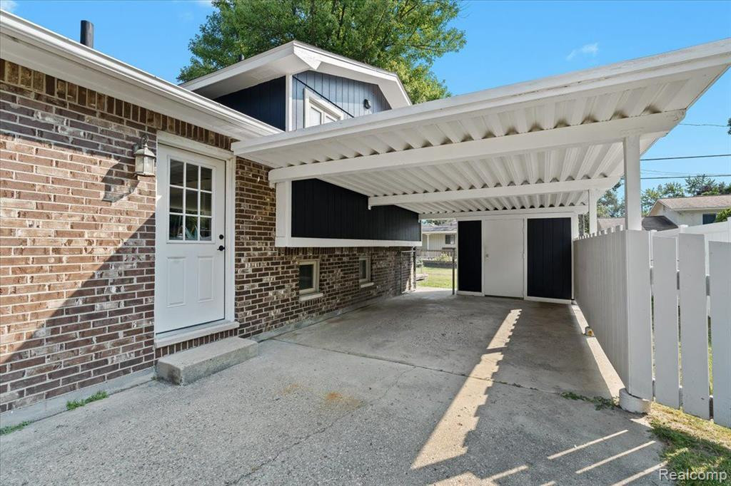 4397 CEDAR Avenue, West Bloomfield, MI 48323 — Photo 5