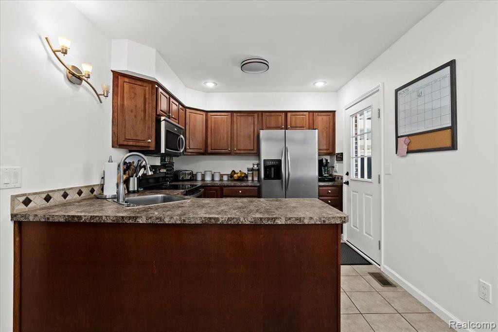 4397 CEDAR Avenue, West Bloomfield, MI 48323 — Photo 15
