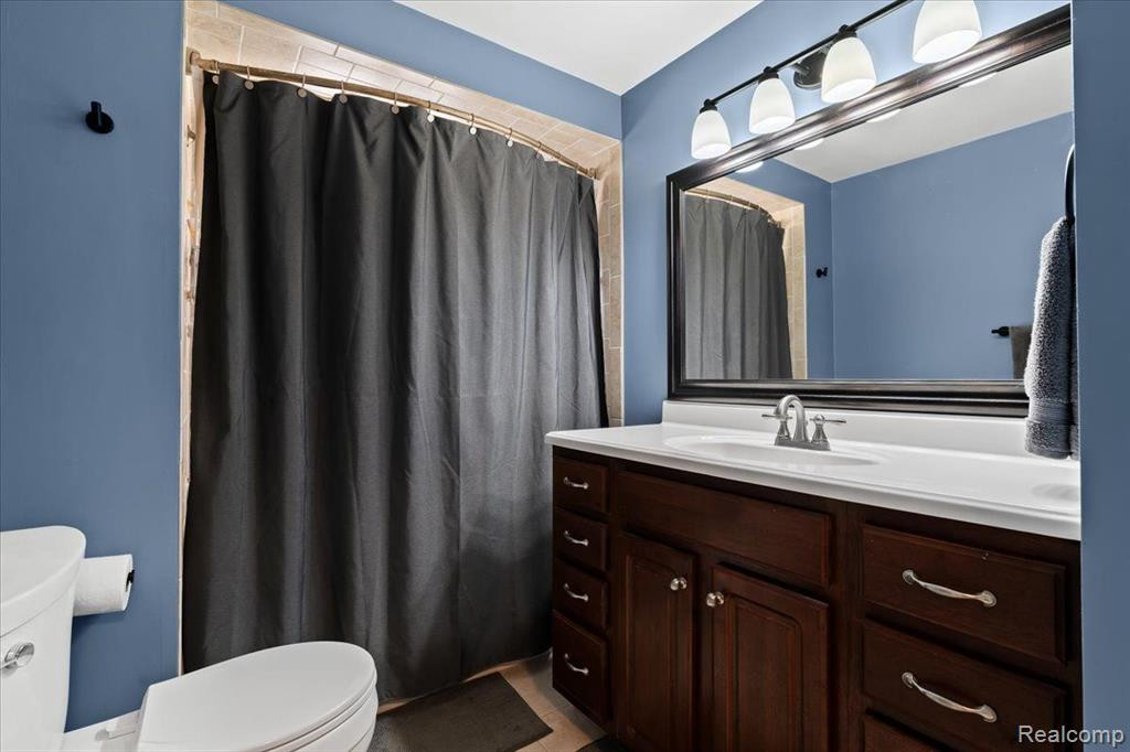 4397 CEDAR Avenue, West Bloomfield, MI 48323 — Photo 22