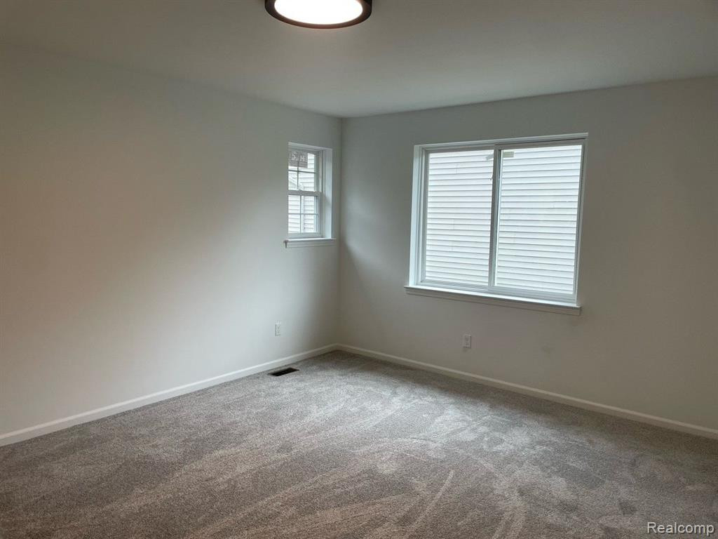 448 W Elza Avenue, Hazel Park, MI 48030 — Photo 9