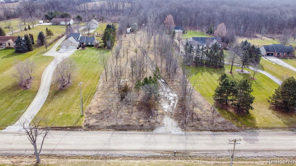 7202 E MAPLE Avenue, Grand Blanc, MI 48439 — Photo 7