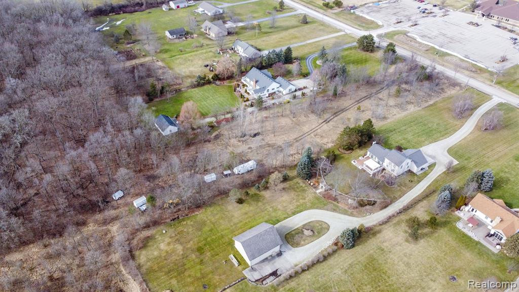 7202 E MAPLE Avenue, Grand Blanc, MI 48439 — Photo 14