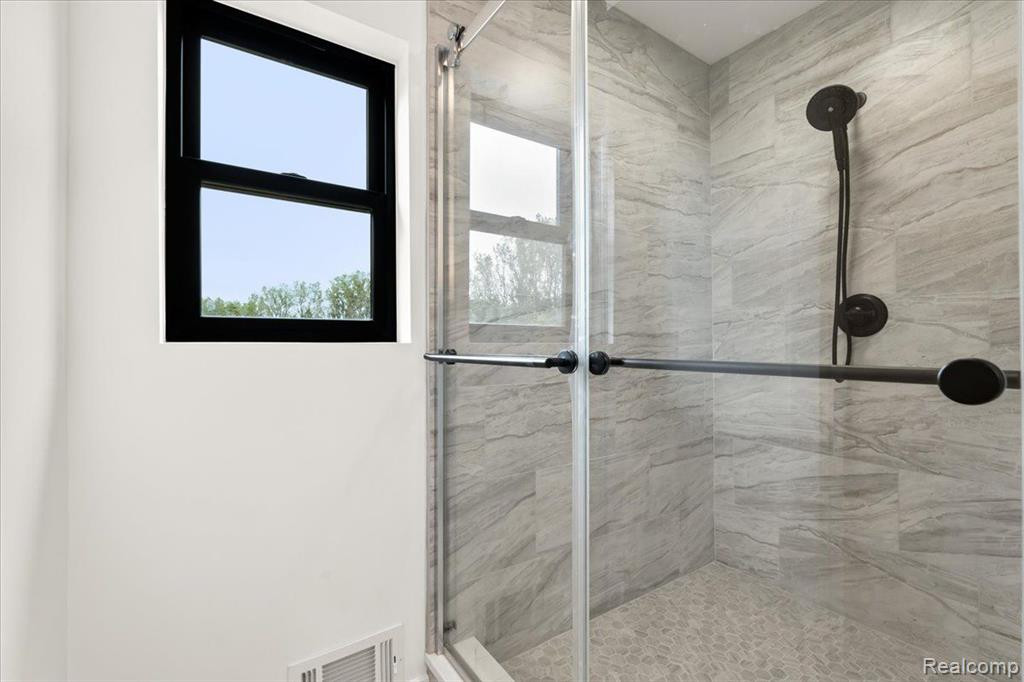 11945 OELKE Road, Maybee, MI — Photo 42