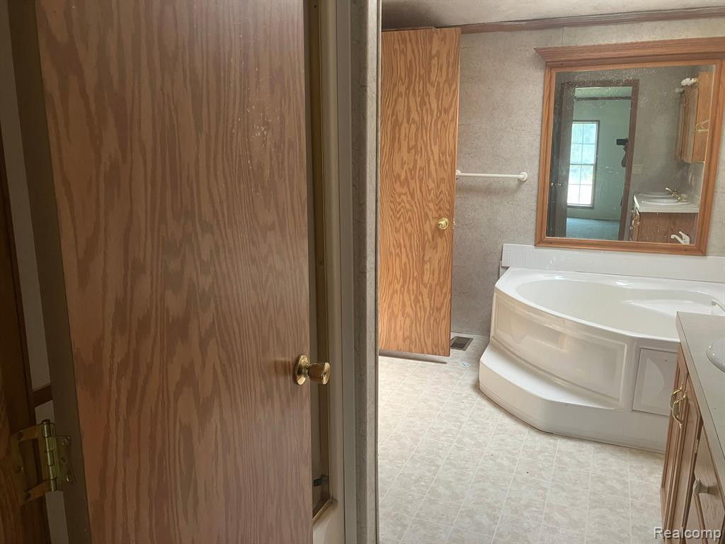 148 Hidden Ridge, Morrice, MI 48857 — Photo 3