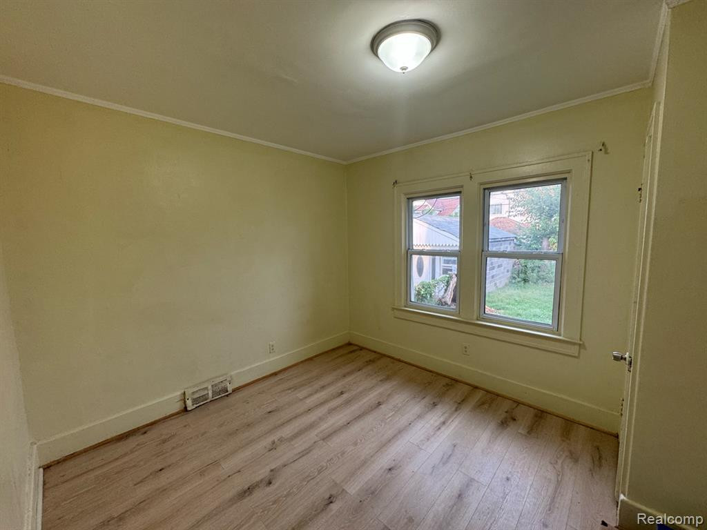 5424 WILLIAMSON Street, Dearborn, MI 48126 — Photo 9