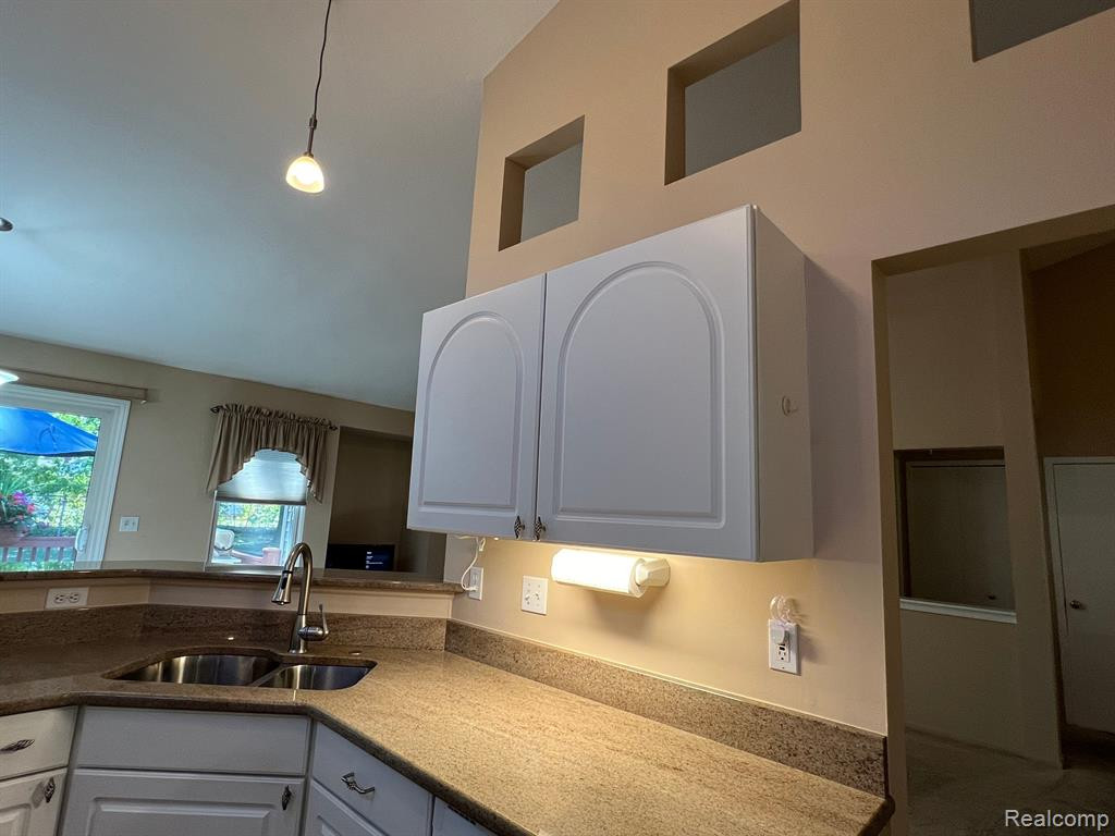 37125 AMHURST Drive, 38, Westland, MI — Photo 12