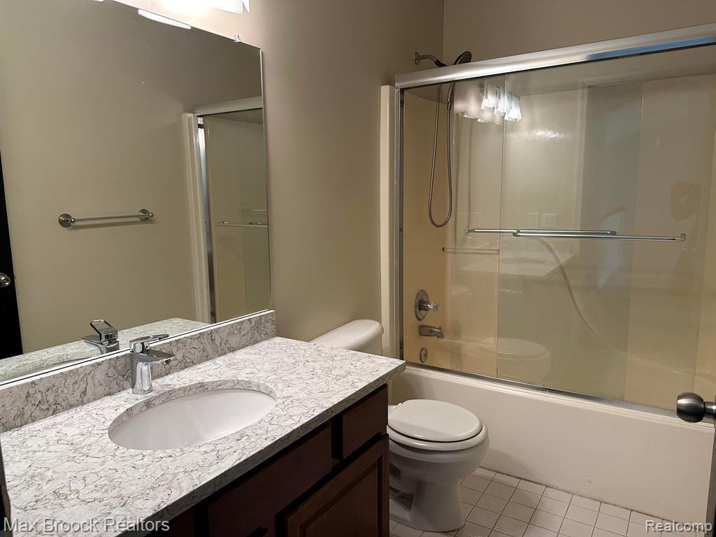 38258 SARATOGA, Farmington Hills, MI 48331 — Photo 11