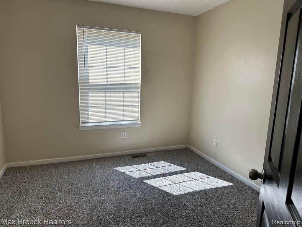38258 SARATOGA, Farmington Hills, MI 48331 — Photo 15