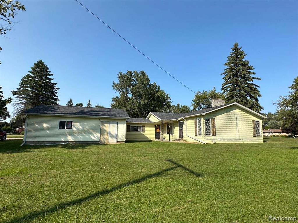 675 ALLAN, Bad Axe, MI 48413 — Photo 2