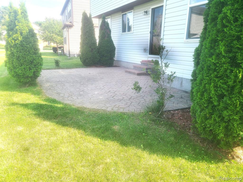 9791 RAVENSHIRE Drive, Ypsilanti, MI 48198 — Photo 21