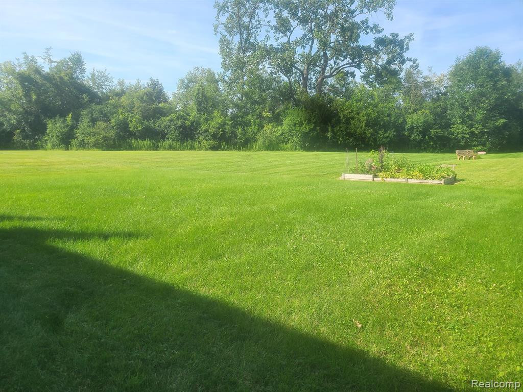 9791 RAVENSHIRE Drive, Ypsilanti, MI 48198 — Photo 24