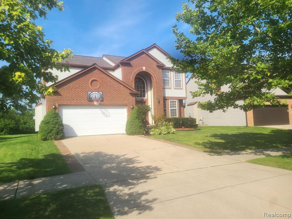 9791 RAVENSHIRE Drive, Ypsilanti, MI 48198 — Photo 25
