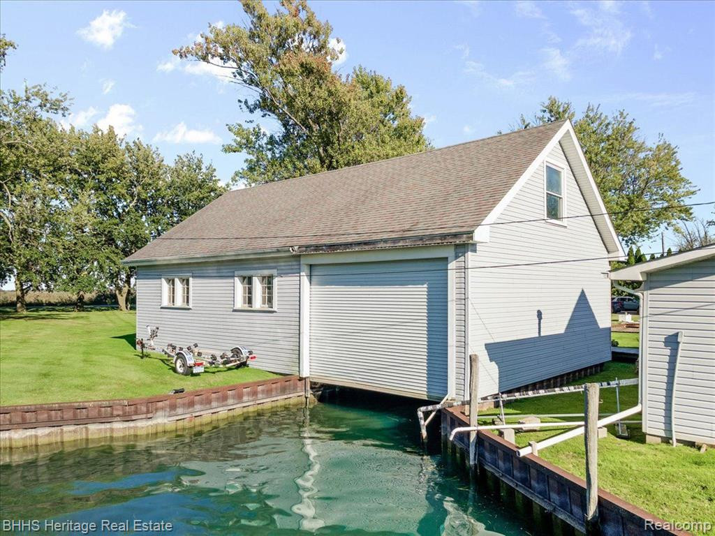 7000 S CHANNEL Drive, MI 48028 — Photo 6