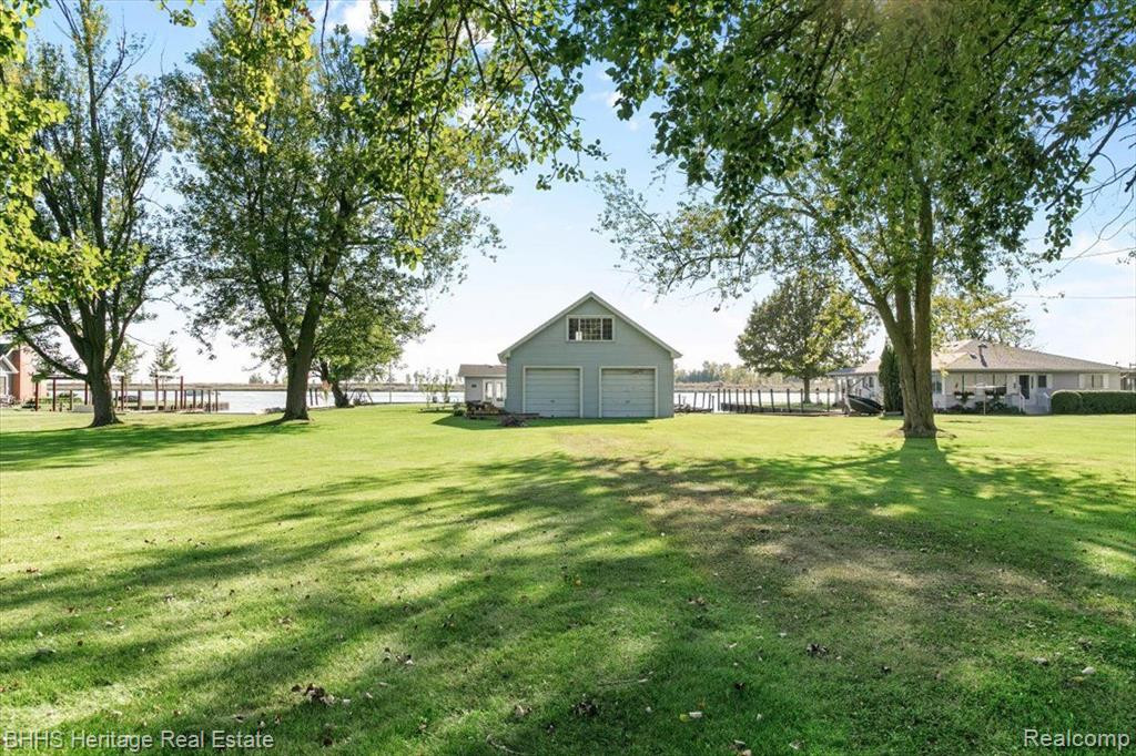 7000 S CHANNEL Drive, MI 48028 — Photo 8