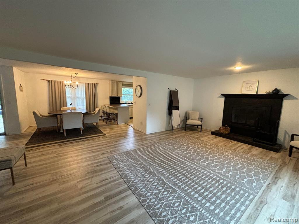 717 W ROCKWELL Street, Fenton, MI 48430 — Photo 12