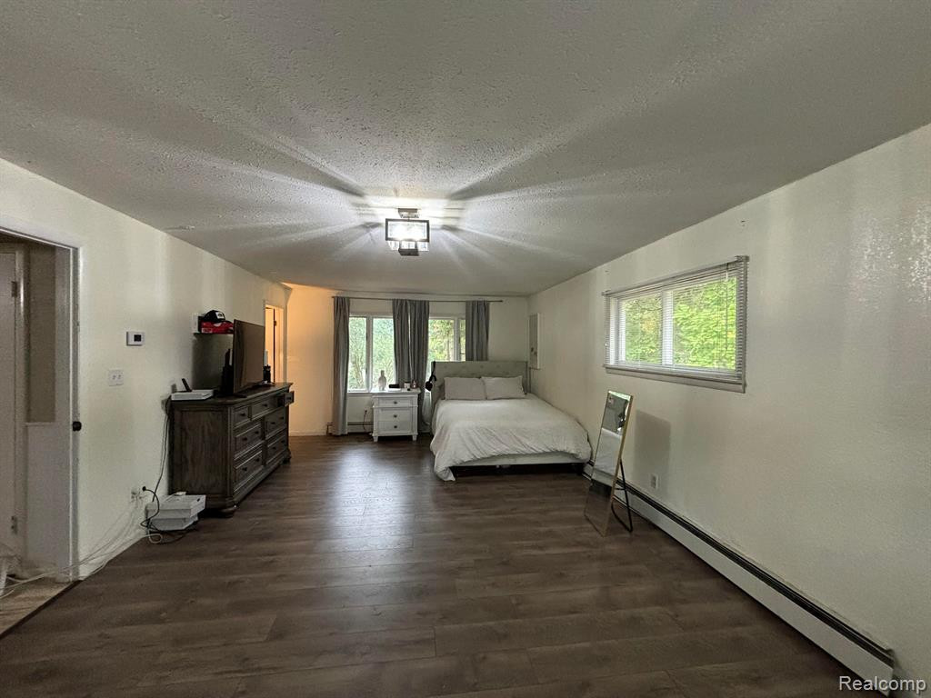 717 W ROCKWELL Street, Fenton, MI 48430 — Photo 15
