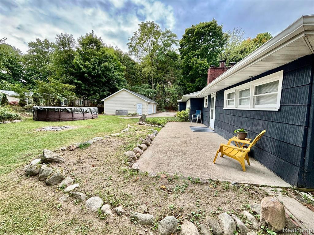 717 W ROCKWELL Street, Fenton, MI 48430 — Photo 29