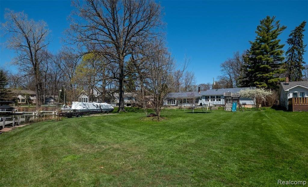 5563 PARK Drive, Orchard Lake Village, MI 48324 — Photo 5