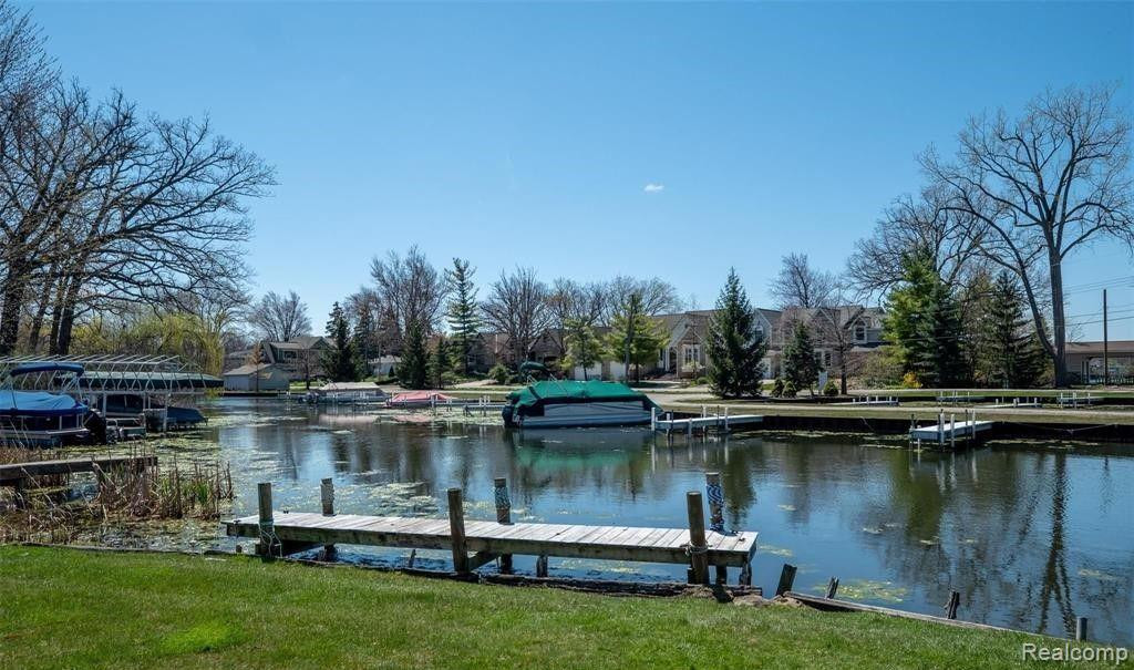 5563 PARK Drive, Orchard Lake Village, MI 48324 — Photo 7