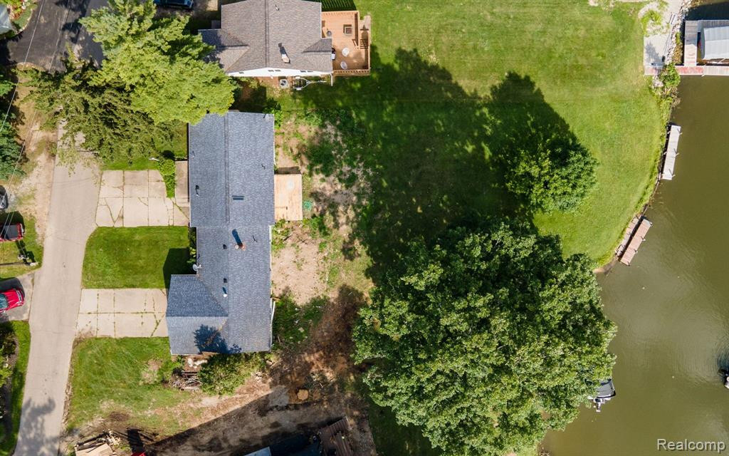 5563 PARK Drive, Orchard Lake Village, MI 48324 — Photo 18
