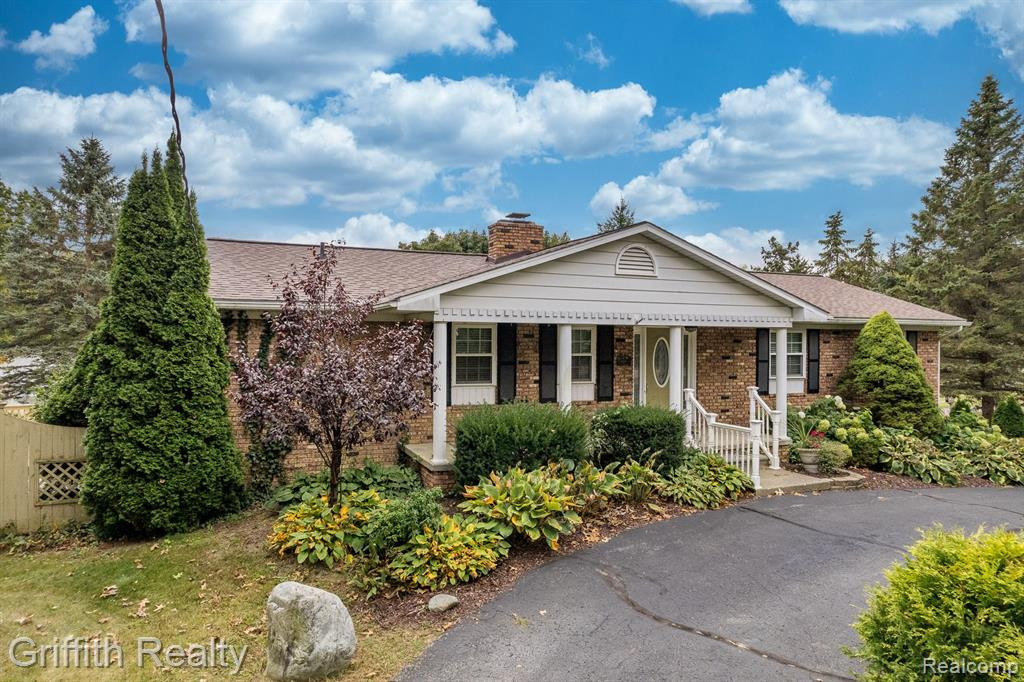 5394 BRIGHTON Road, Brighton, MI 48116 — front exterior