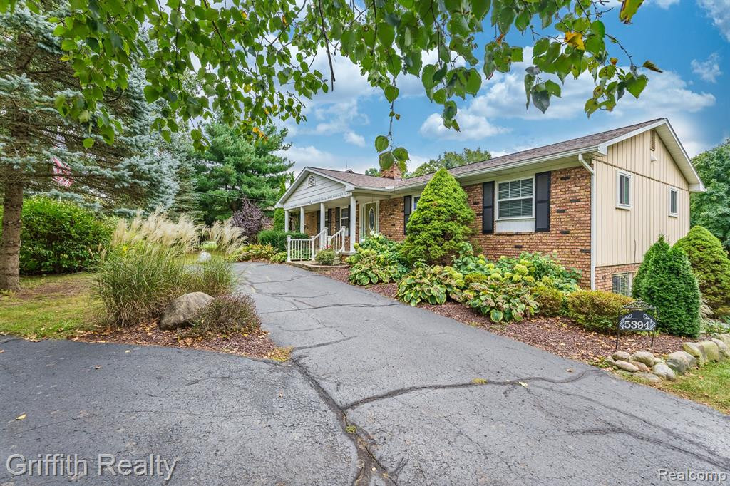 5394 BRIGHTON Road, Brighton, MI 48116 — Photo 4