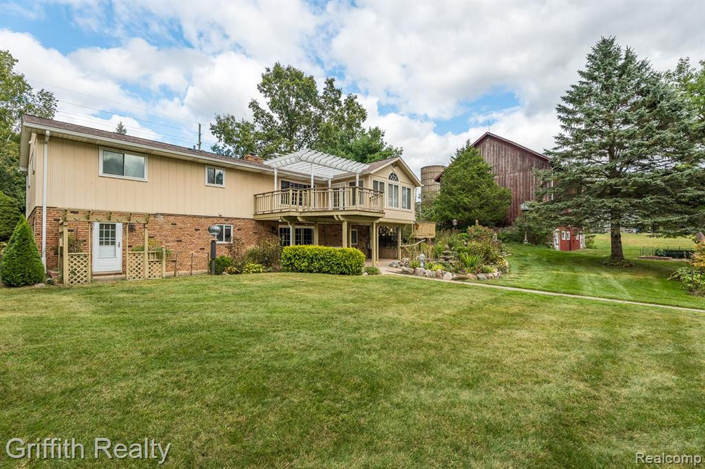 5394 BRIGHTON Road, Brighton, MI 48116 — Photo 8