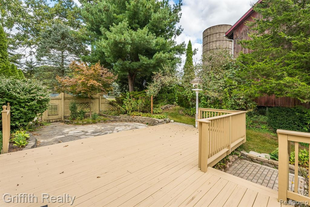 5394 BRIGHTON Road, Brighton, MI 48116 — Photo 14