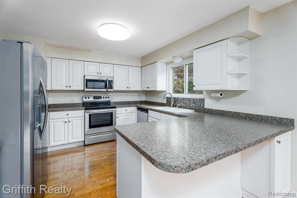 5394 BRIGHTON Road, Brighton, MI 48116 — Photo 26