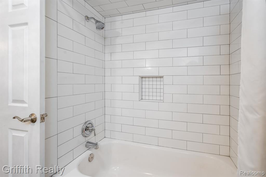 5394 BRIGHTON Road, Brighton, MI 48116 — Photo 42