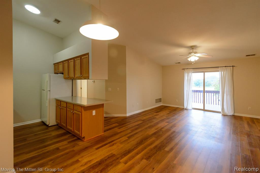 45869 PURPLE SAGE, Van Buren, MI 48111 — Photo 4