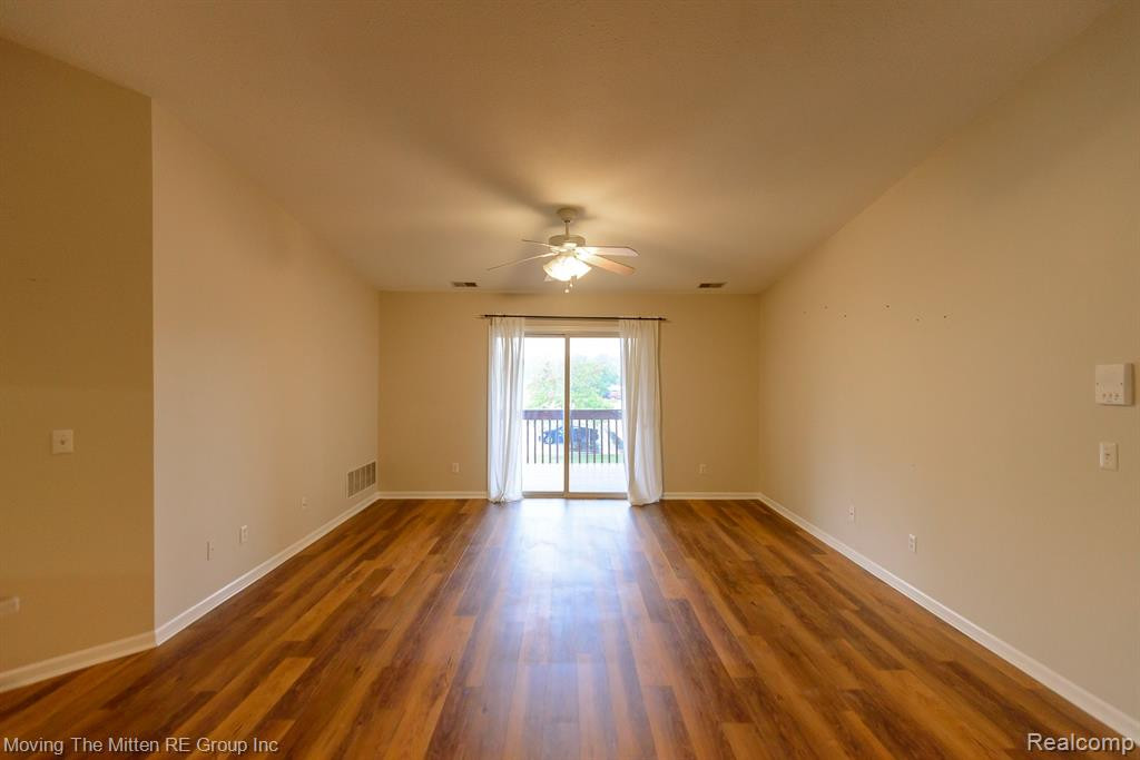 45869 PURPLE SAGE, Van Buren, MI 48111 — Photo 6
