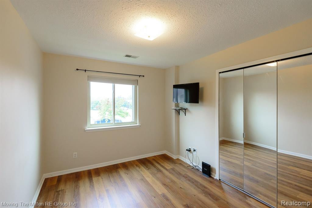45869 PURPLE SAGE, Van Buren, MI 48111 — Photo 20