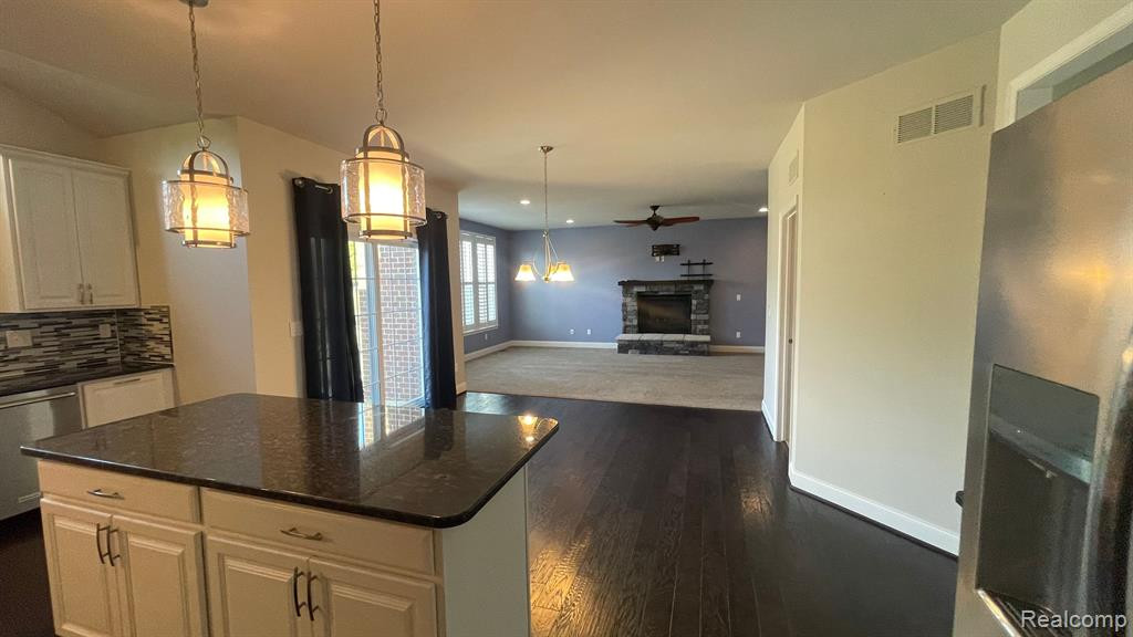 51284 SCARBOROUGH Road, Canton, MI 48188 — Photo 15