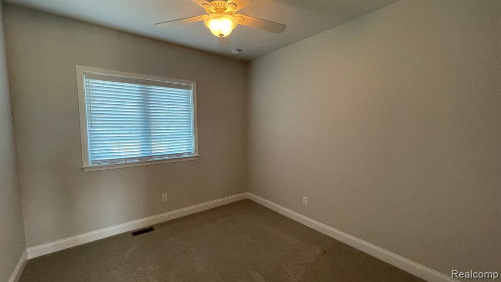 51284 SCARBOROUGH Road, Canton, MI 48188 — Photo 24