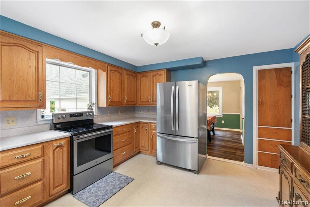 8649 LAKESHORE Road, Burtchville, MI 48059 — Photo 23