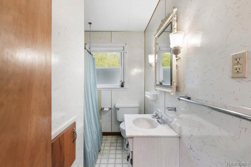 8649 LAKESHORE Road, Burtchville, MI 48059 — Photo 28