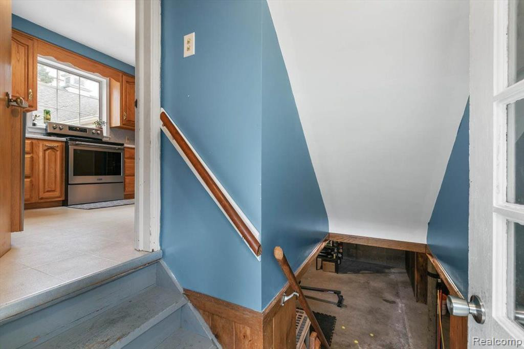 8649 LAKESHORE Road, Burtchville, MI 48059 — Photo 35
