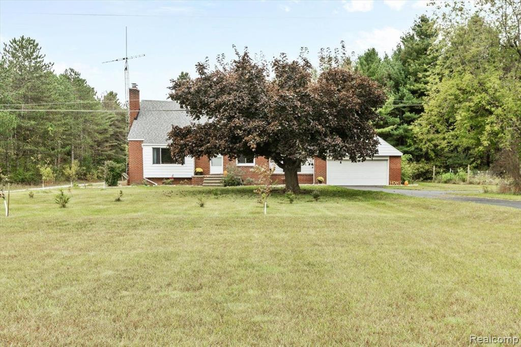 8649 LAKESHORE Road, Burtchville, MI 48059 — Photo 38