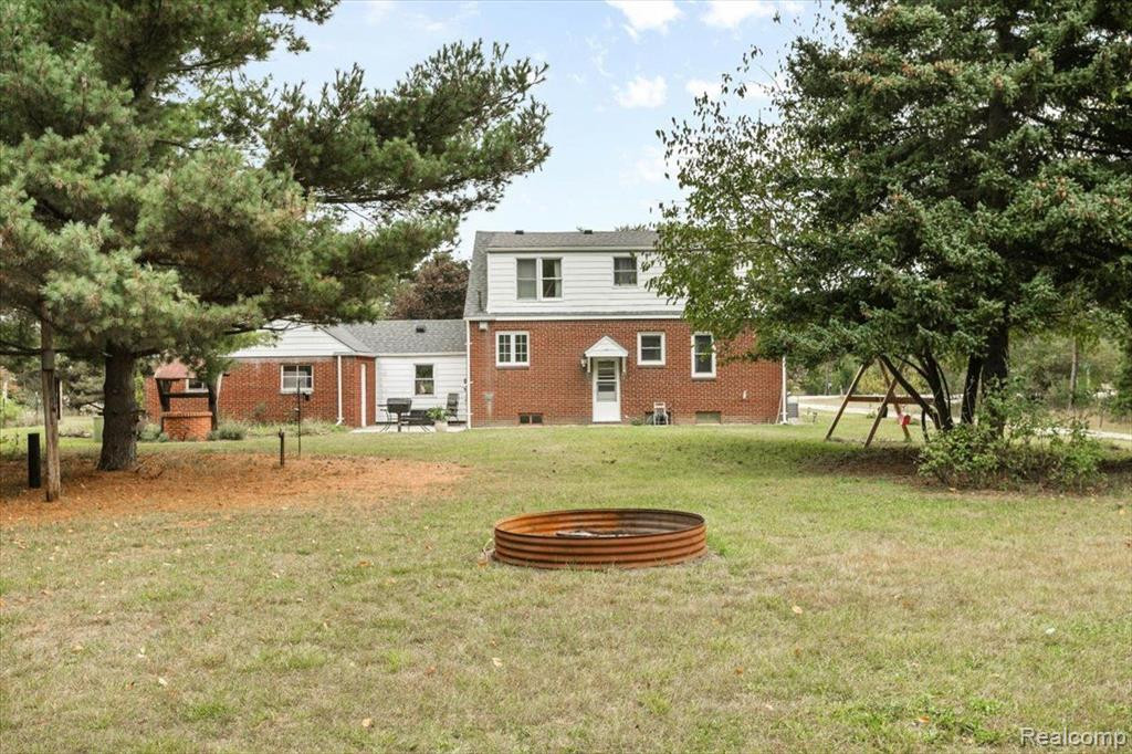 8649 LAKESHORE Road, Burtchville, MI 48059 — Photo 39