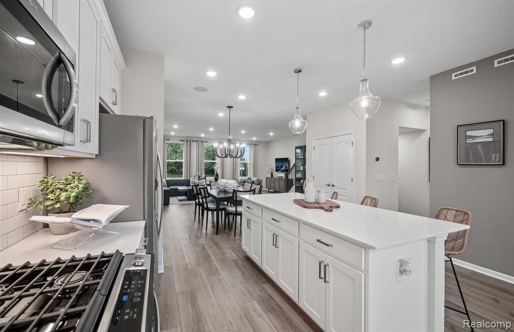 43185 Atwood Avenue, Novi, MI — Photo 5