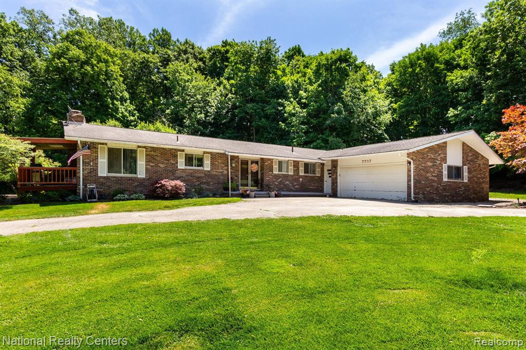 7797 BIRCKLAN Drive, Canton, MI 48187 — Photo 3