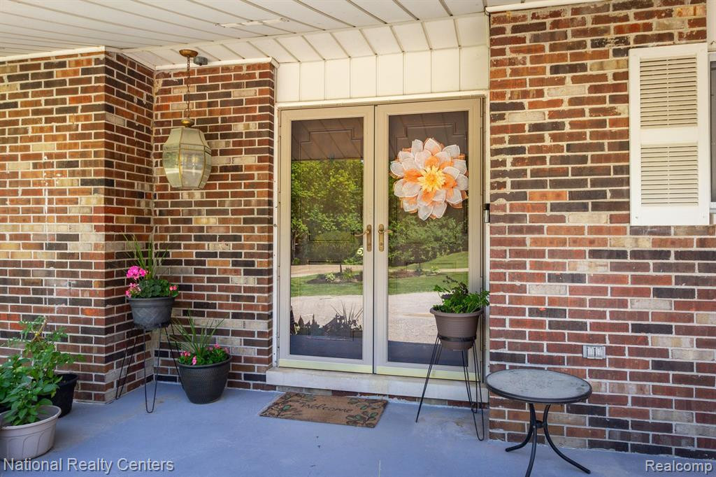 7797 BIRCKLAN Drive, Canton, MI 48187 — Photo 5
