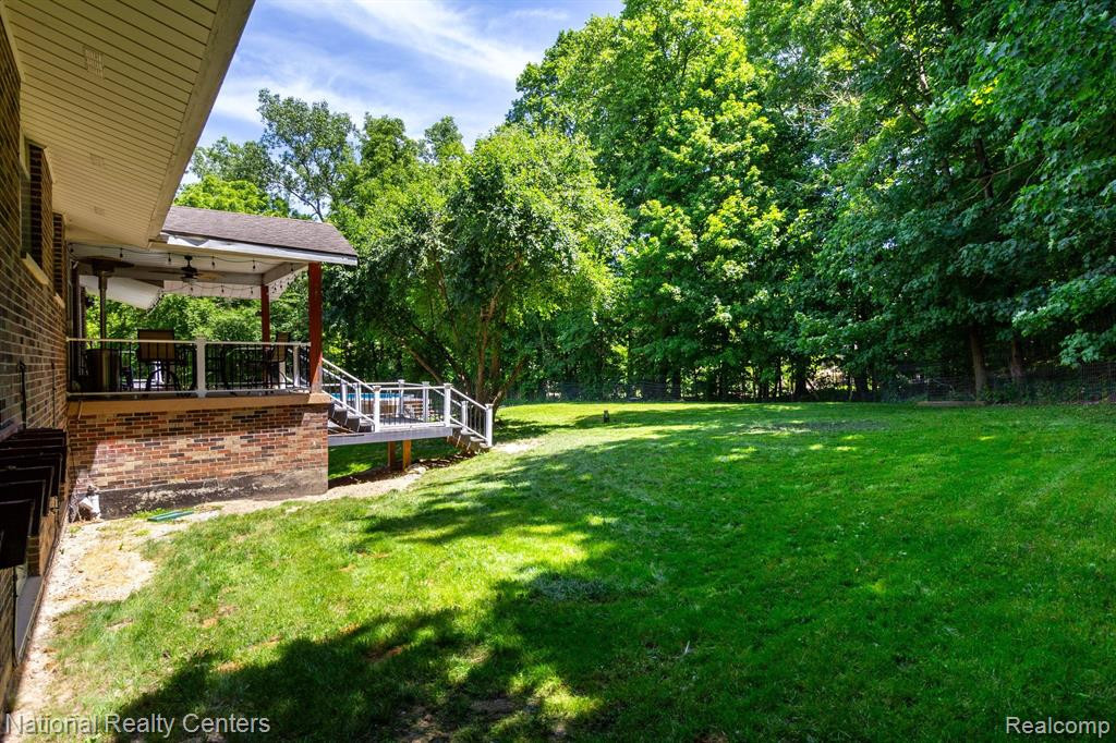 7797 BIRCKLAN Drive, Canton, MI 48187 — Photo 7