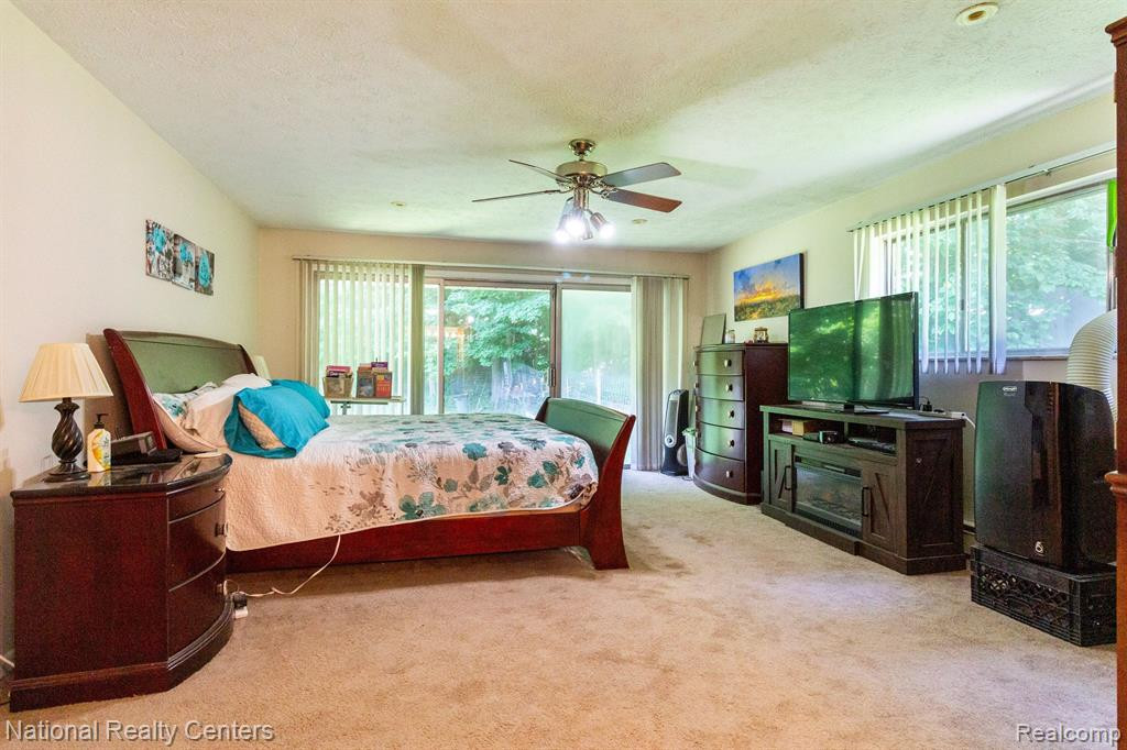 7797 BIRCKLAN Drive, Canton, MI 48187 — Photo 31