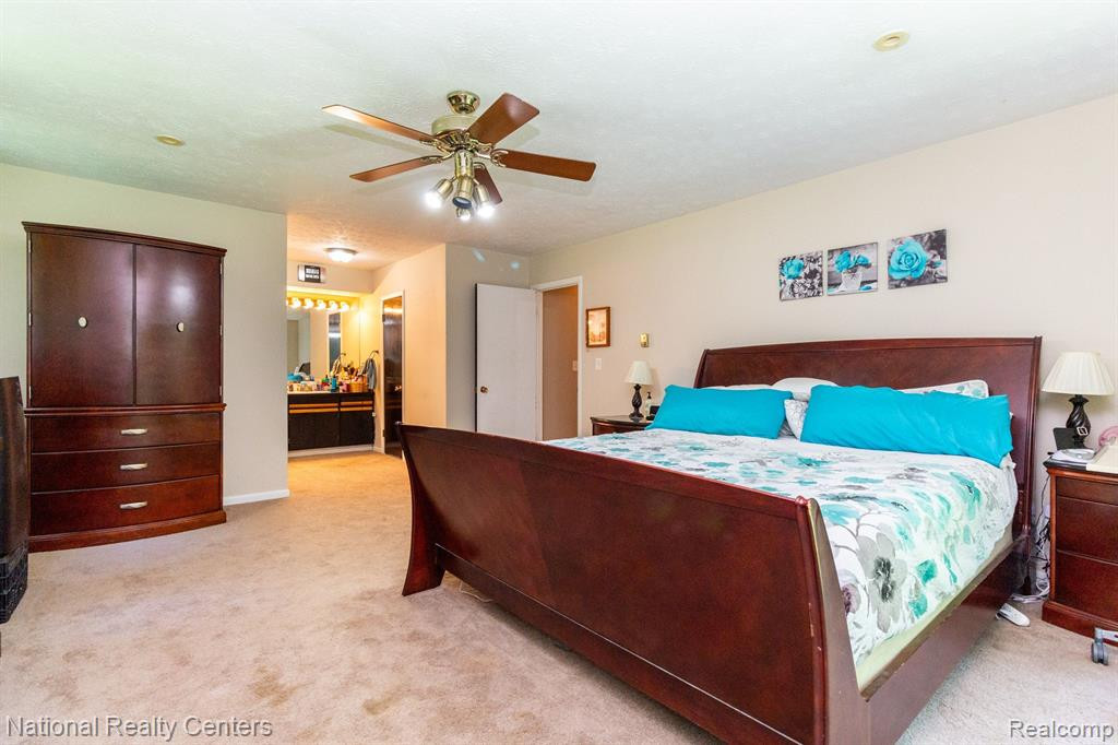 7797 BIRCKLAN Drive, Canton, MI 48187 — Photo 32