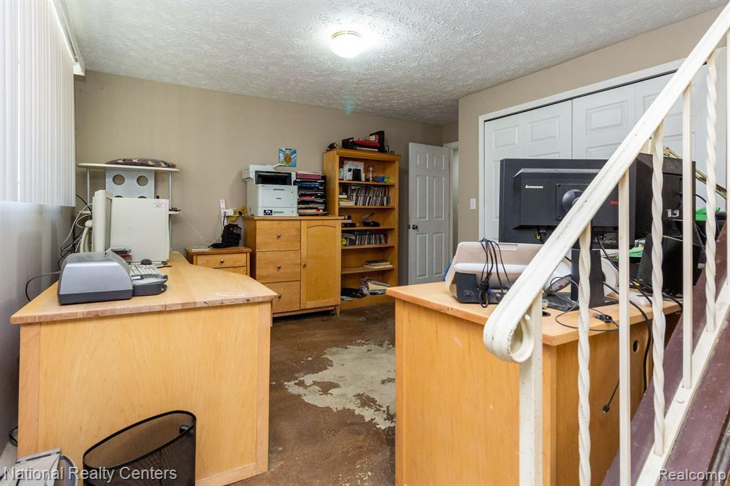 7797 BIRCKLAN Drive, Canton, MI 48187 — Photo 40