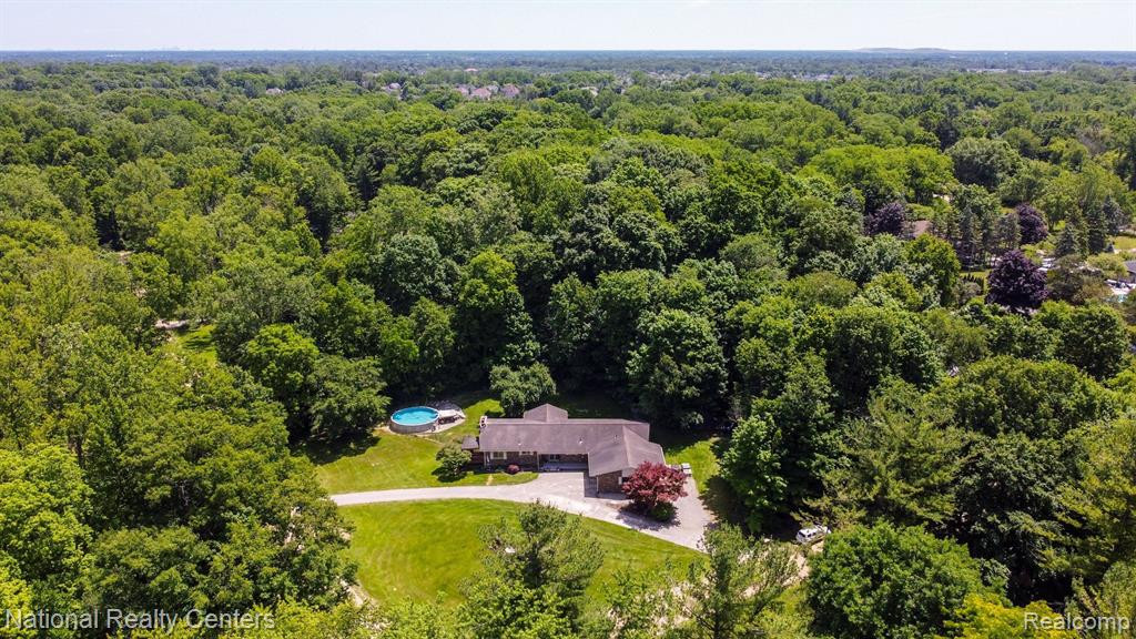 7797 BIRCKLAN Drive, Canton, MI 48187 — Photo 46