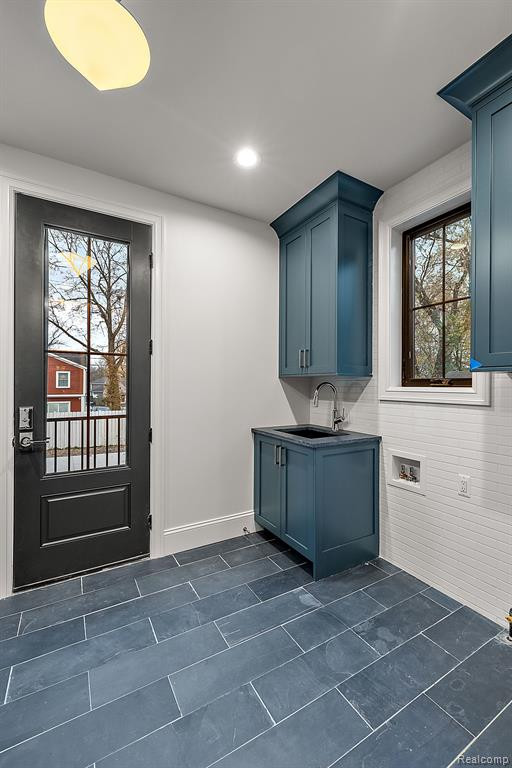 725 Arthur St, Plymouth, MI 48170 — Photo 17