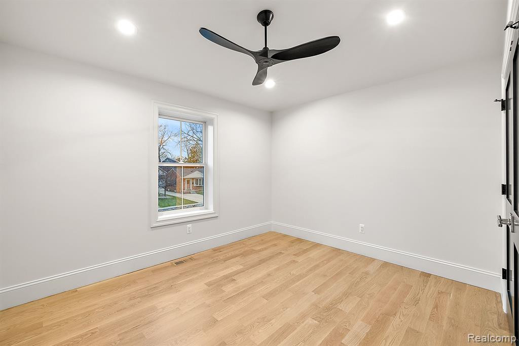 725 Arthur St, Plymouth, MI 48170 — Photo 23
